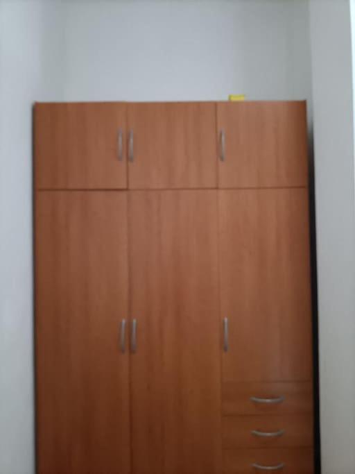 Habitacion En Un Bajo 2 Camas Individual Casa Compartida Abades  Dış mekan fotoğraf