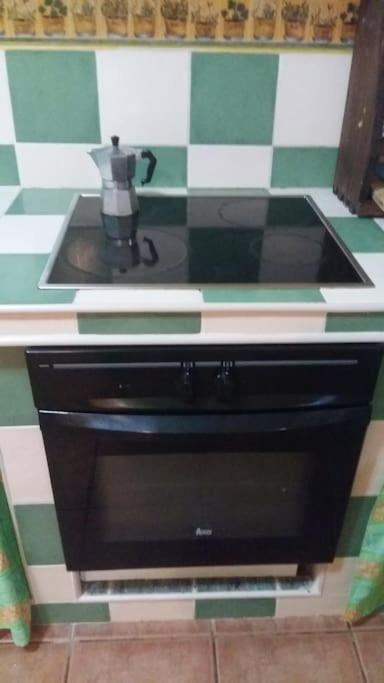 Habitacion En Un Bajo 2 Camas Individual Casa Compartida Abades  Dış mekan fotoğraf