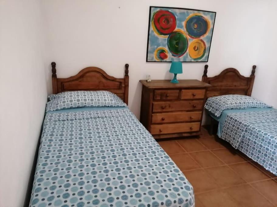 Habitacion En Un Bajo 2 Camas Individual Casa Compartida Abades  Dış mekan fotoğraf