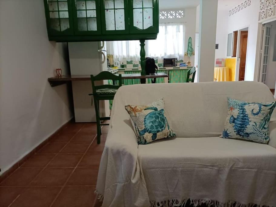 Habitacion En Un Bajo 2 Camas Individual Casa Compartida Abades  Dış mekan fotoğraf