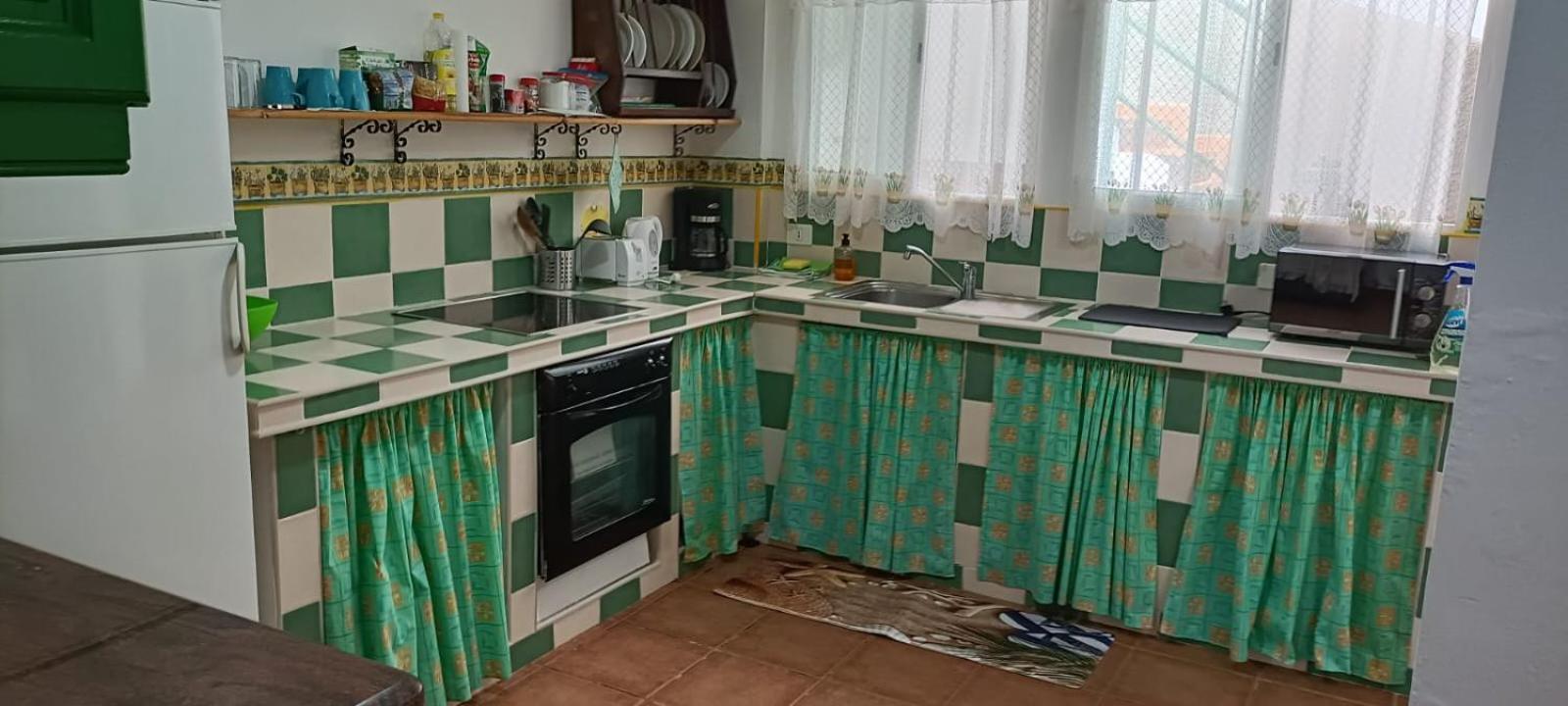 Habitacion En Un Bajo 2 Camas Individual Casa Compartida Abades  Dış mekan fotoğraf