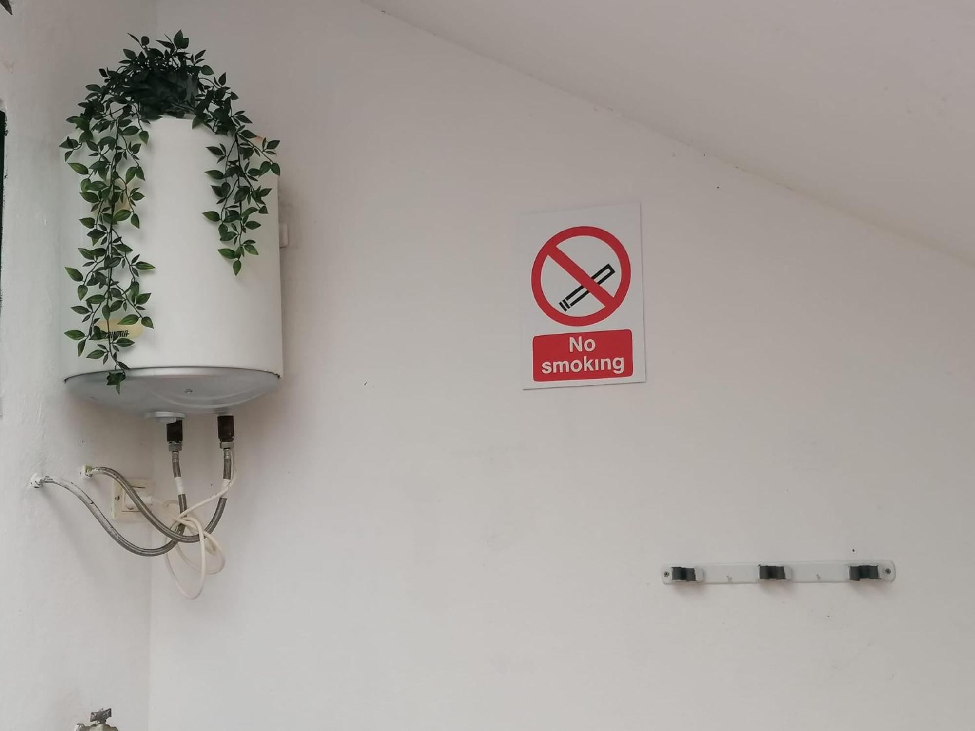 Habitacion En Un Bajo 2 Camas Individual Casa Compartida Abades  Dış mekan fotoğraf
